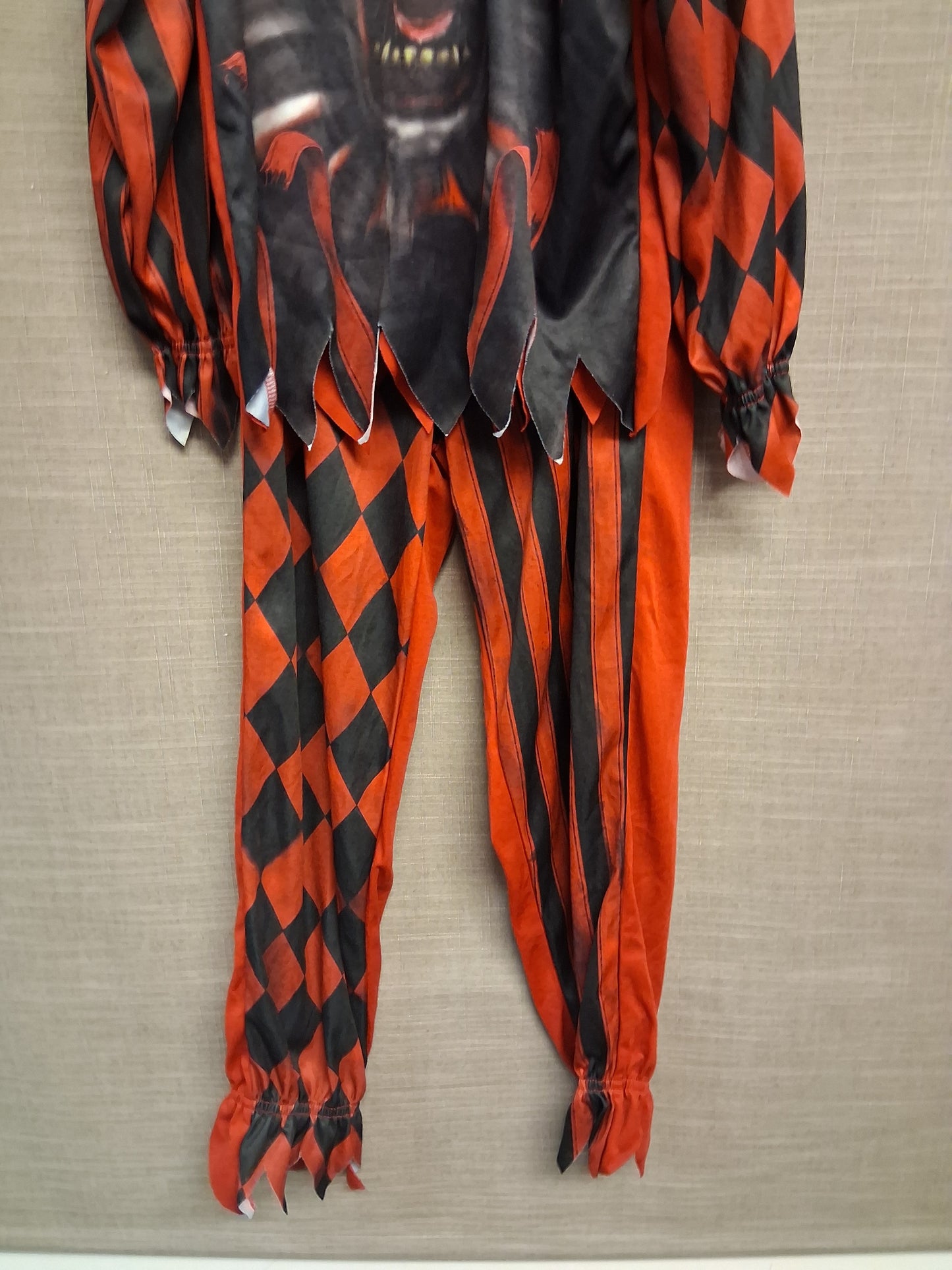 TU Scary Clown Red Black 3 Piece Costume Age 9-10 Years