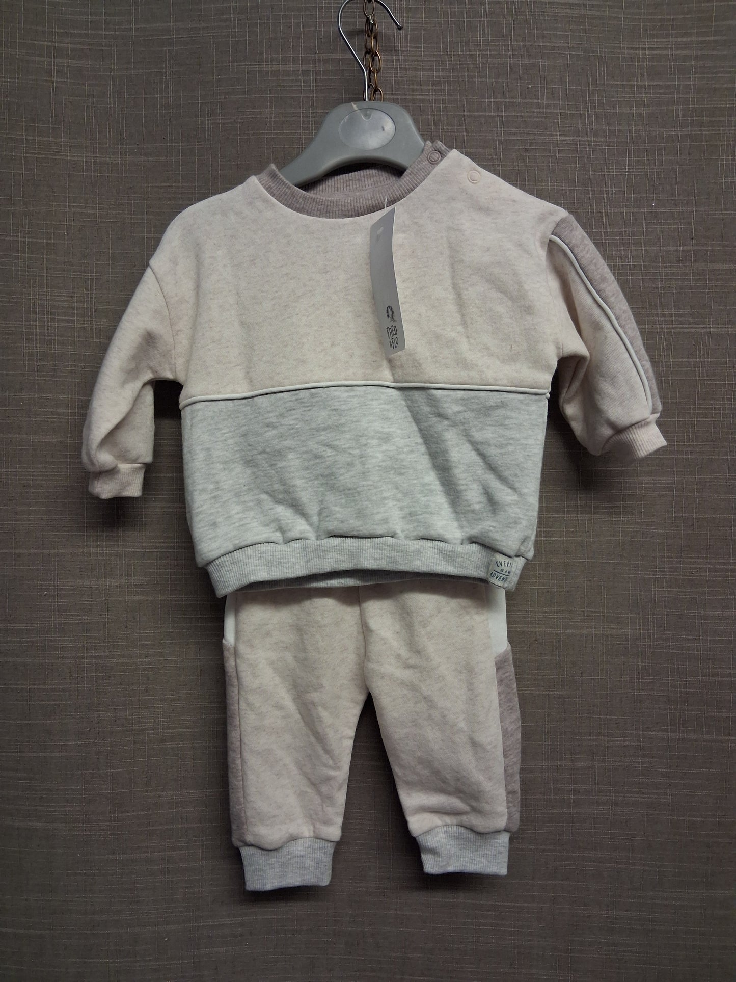 F&F Boys 2 Piece Jog Tracksuit Beige and Grey Age 0-3 Months New