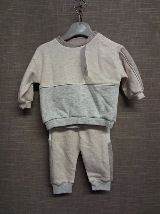 F&F Boys 2 Piece Jog Tracksuit Beige and Grey Age 0-3 Months New