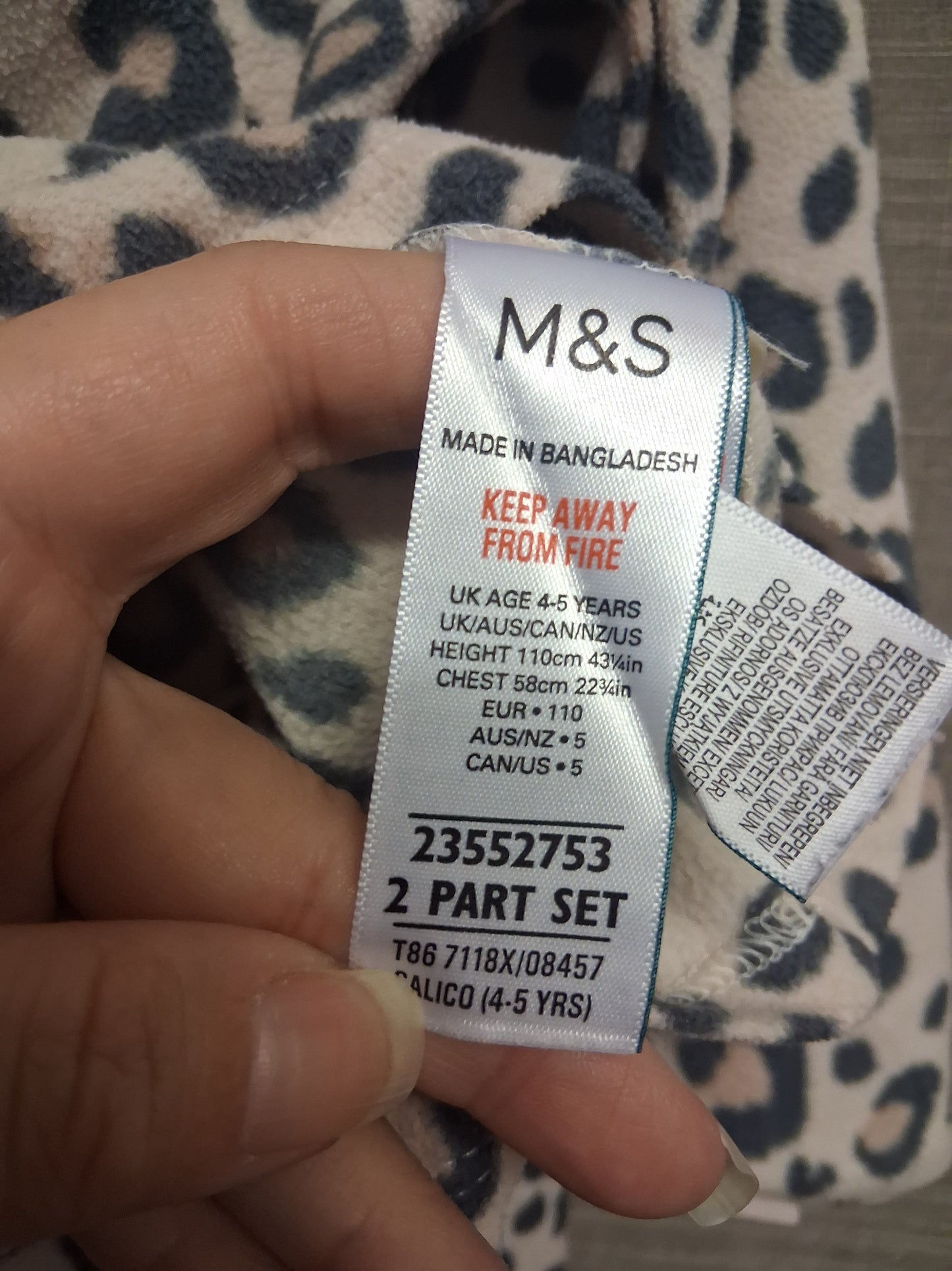 Marks and Spencer Girls Animal Print Fleece 2 Piece PJs Pyjamas Set Age 4-5 Years
