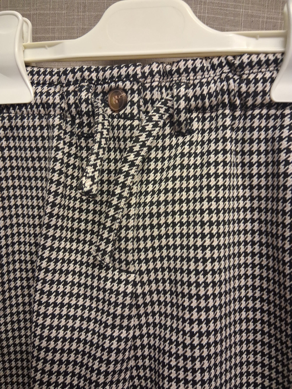 Next Girls Black White Houndstooth Winter Shorts Age 9 years New with Tags