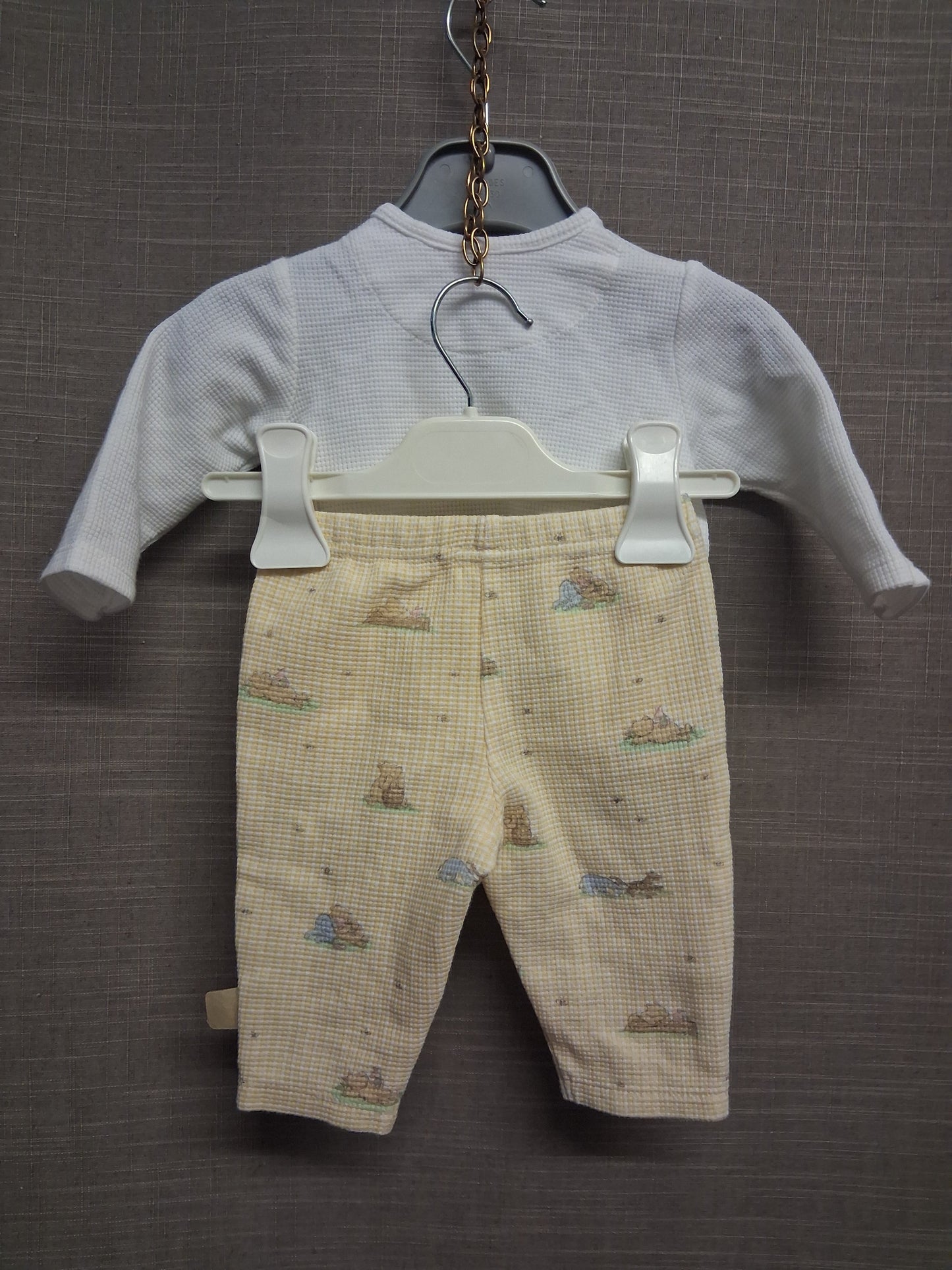 TU Winnie the Pooh Unisex 2 Piece Outfit Long Sleeve T-Shirt & Leggings Age 0-3 Months