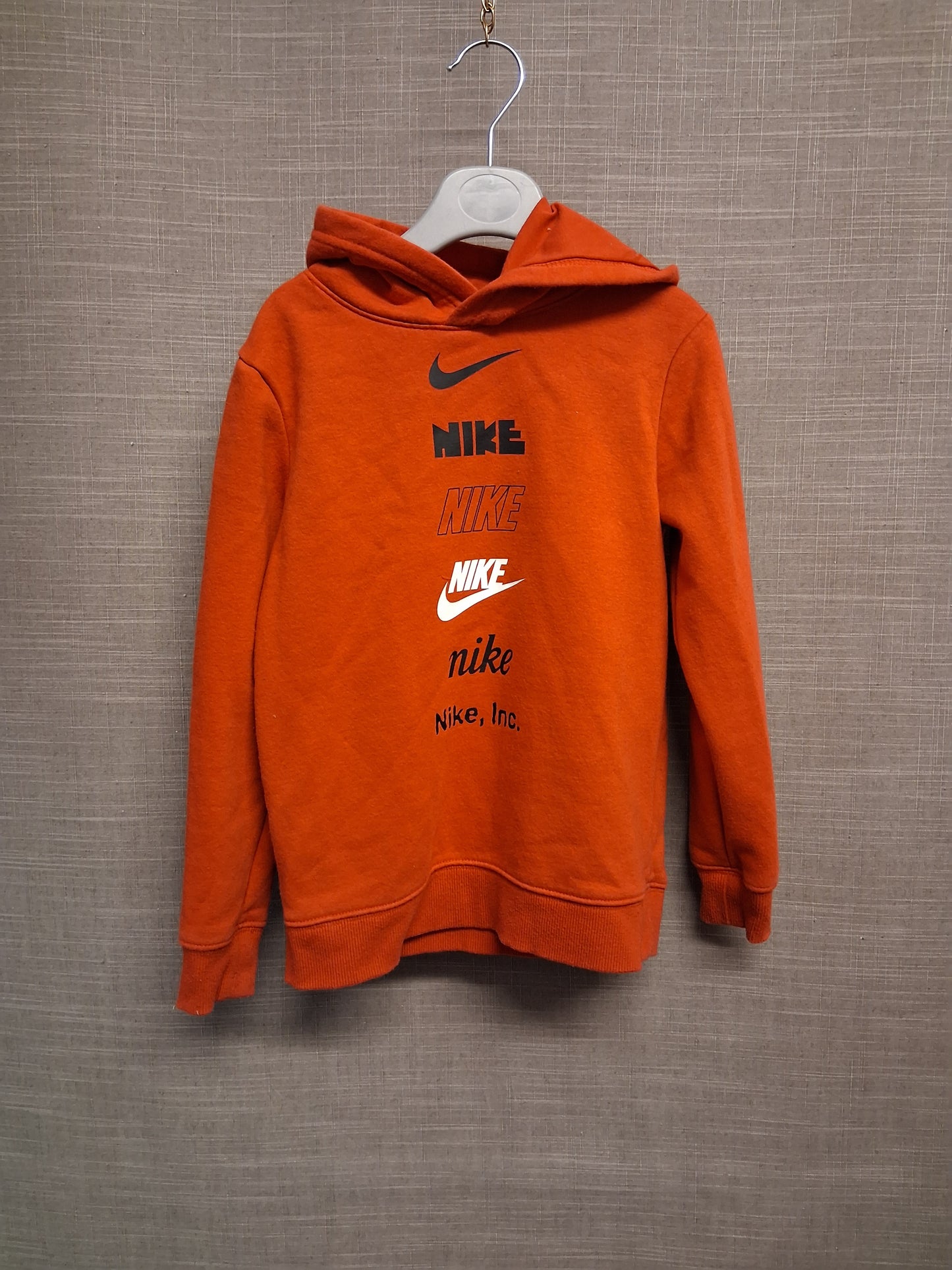 Nike Boys Red Hoodie Spellout Jersey Long Sleeve Age 5-6 Years