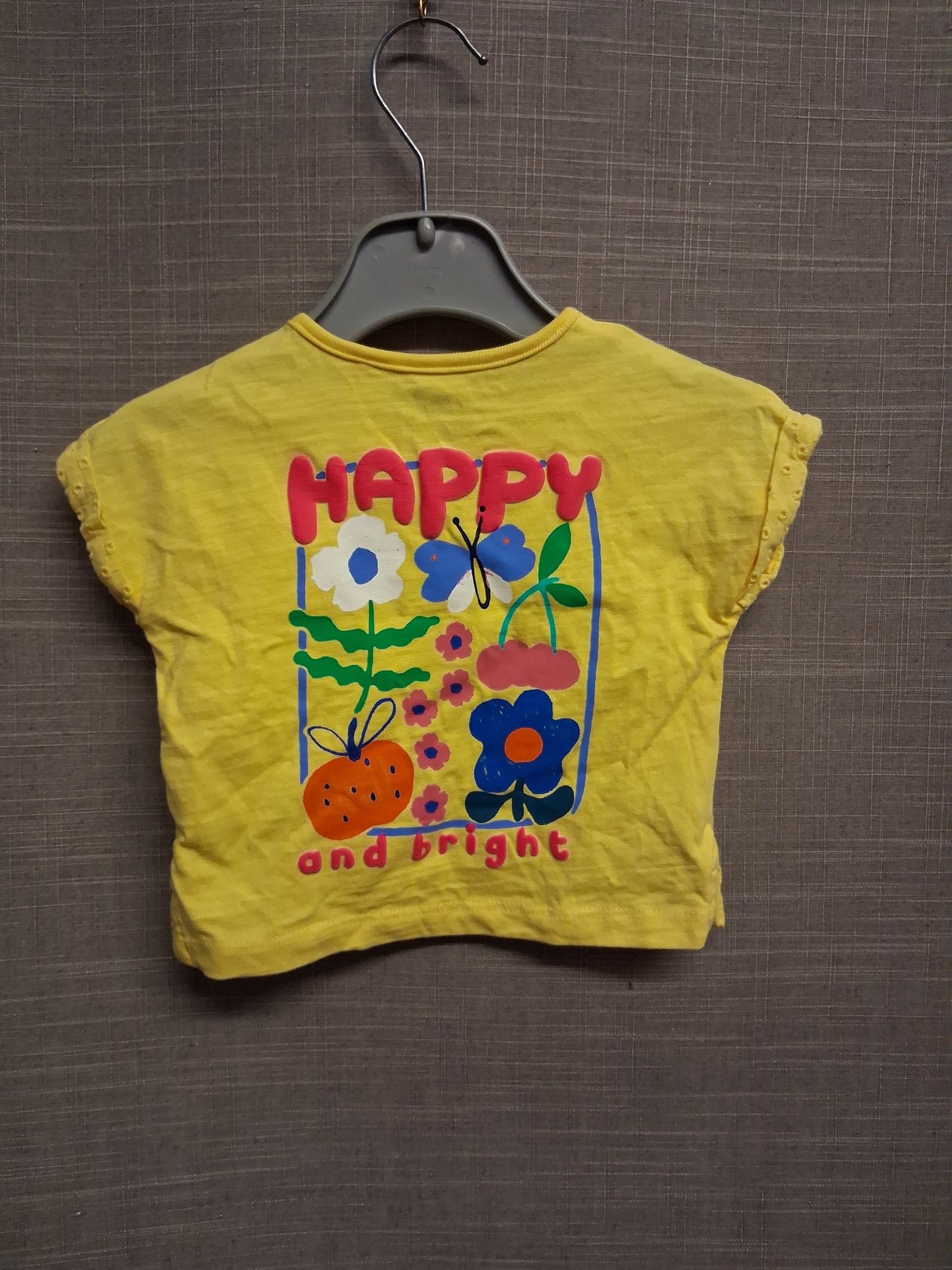 Next Girls Yellow Cap Sleeve T-Shirt Bold Print On Back Age 0-3 months