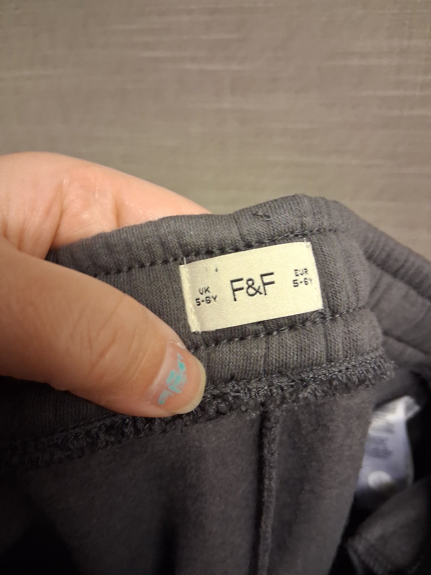 F&F Boys Grey Joggers Drawstring Waist Age 5-6 Years