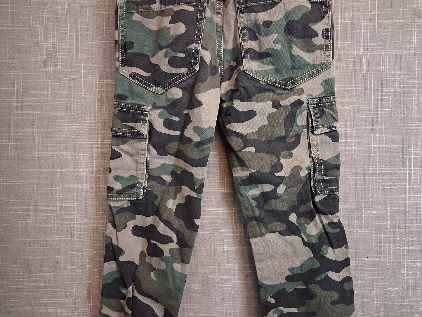 F&F Boys Green Camoflague Cargo Trousers Age 6-7 Years