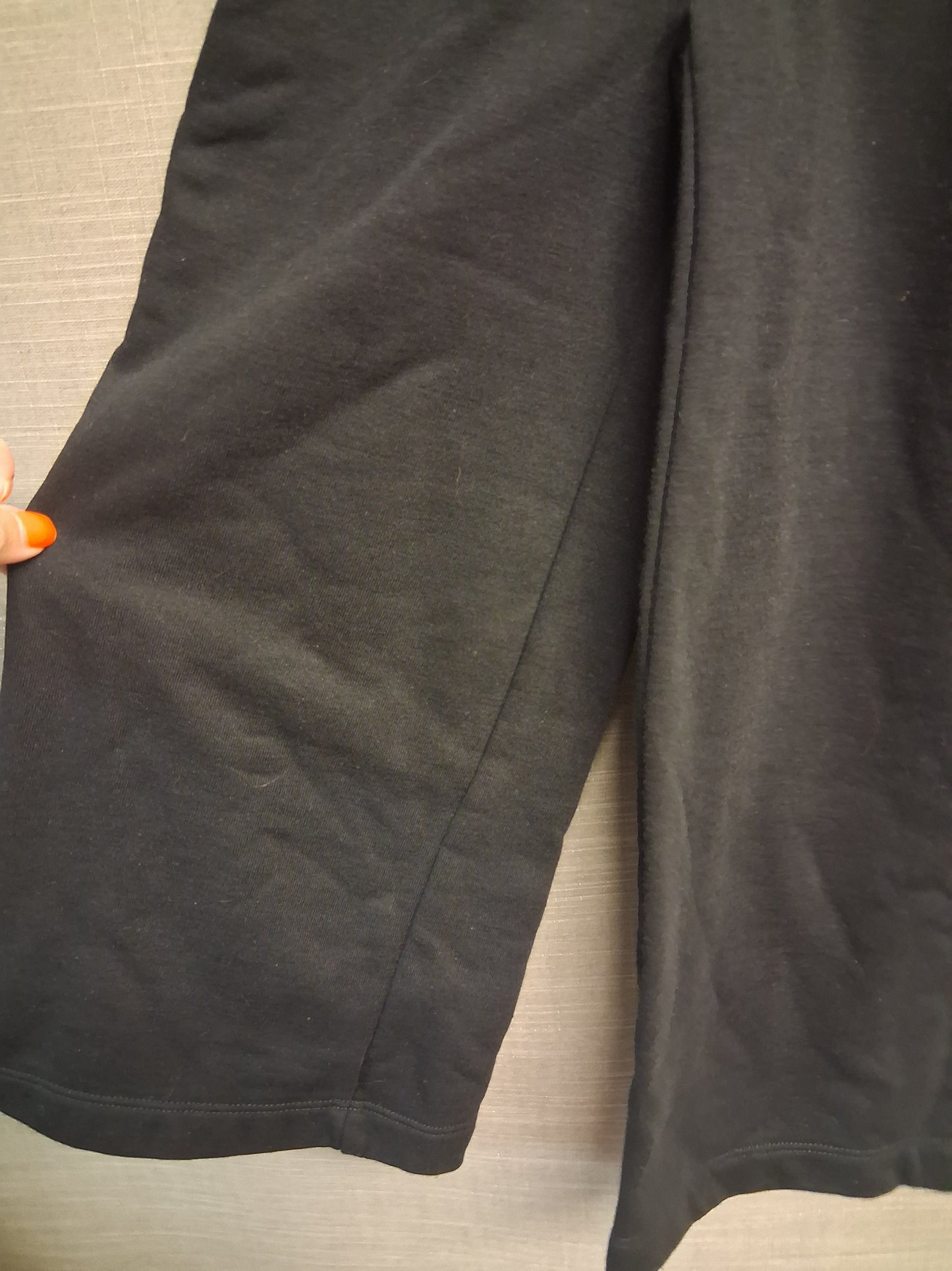 Nike Girls Black Wide Leg Jersey Joggers Age 5-6 Years