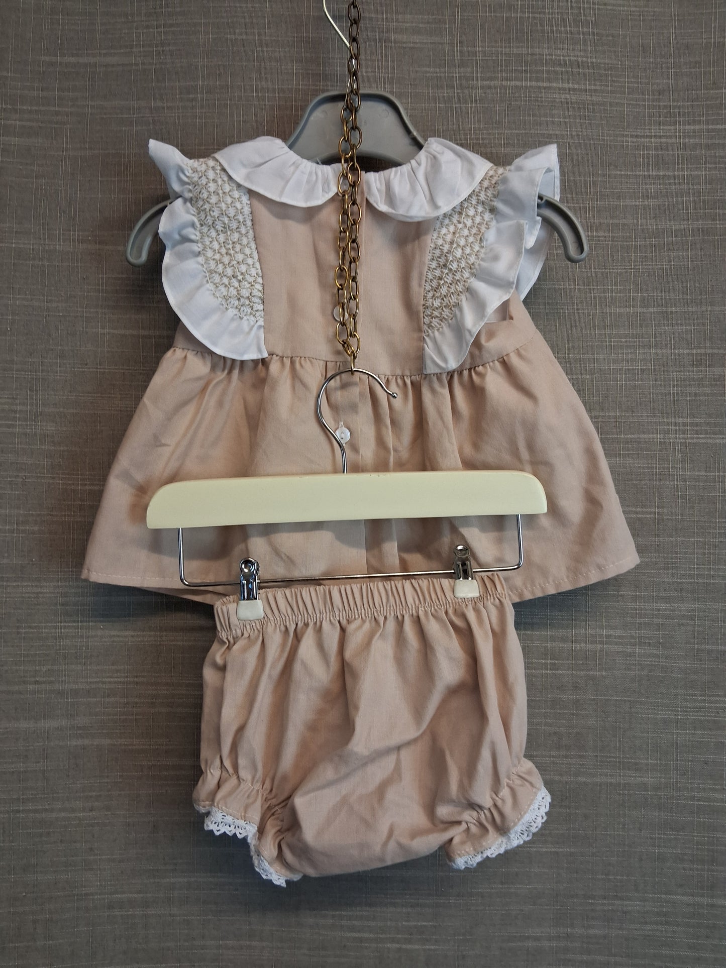 Girls 2 Piece Outfit Dress and matching Pants Age 0-3 Months Beige