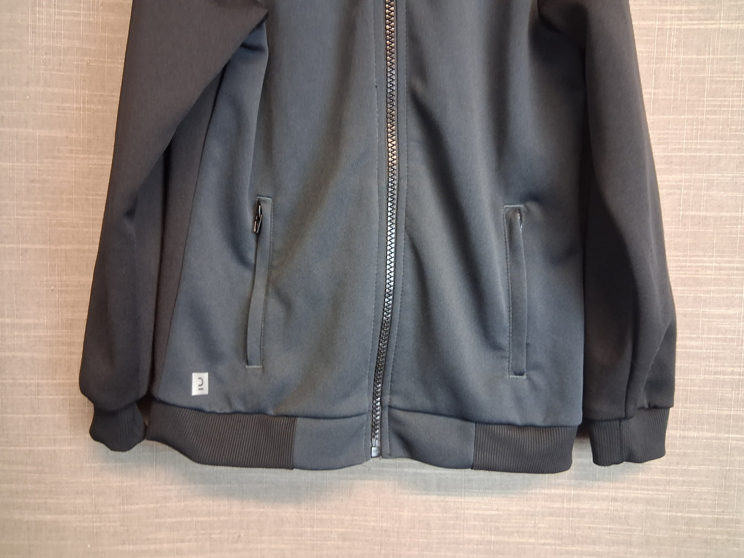 Kipsta Decathlon Black Full Zip Jacket Age 7-8 Years