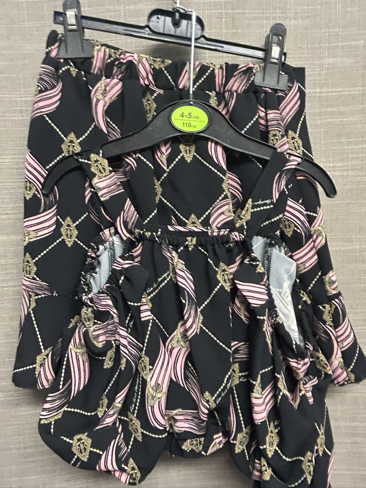 River Island Girls 2 Piece Set Black Pink Cold Shoulder Top with Skirt Age 8 Years