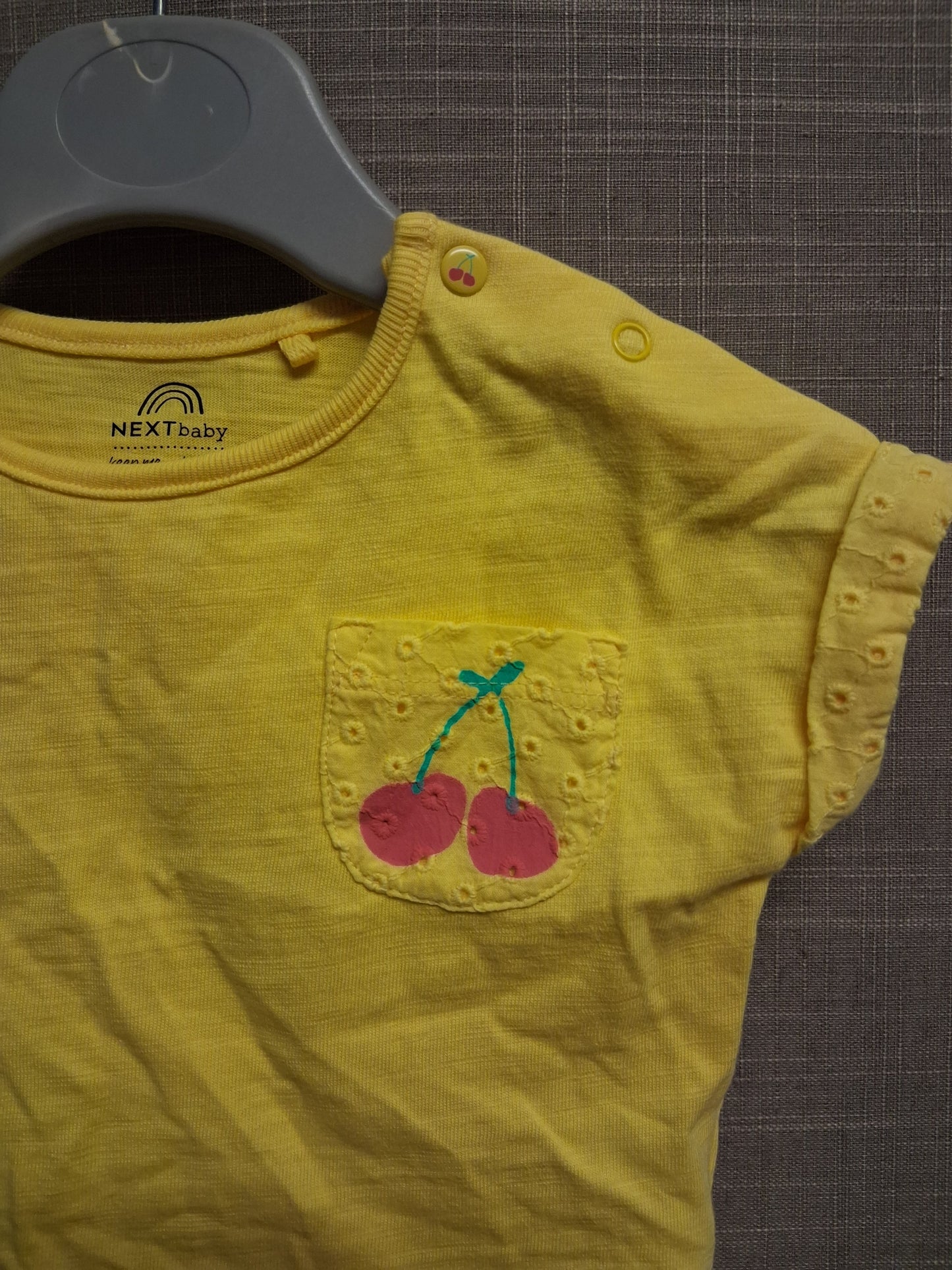 Next Girls Yellow Cap Sleeve T-Shirt Bold Print On Back Age 0-3 months