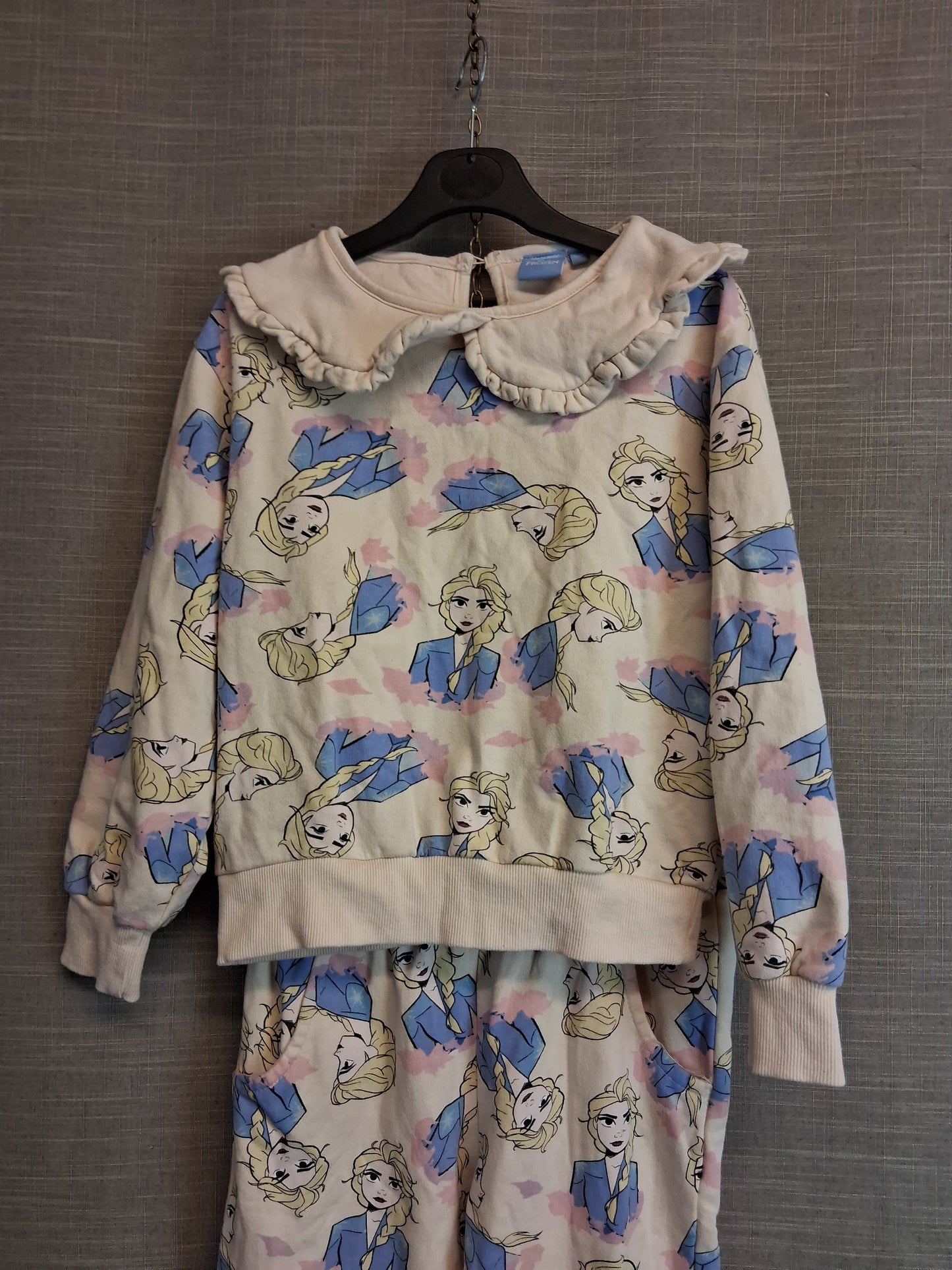 Disney Frozen Girls 2 Piece Outfit Sweater and Joggers Age 8-9 years