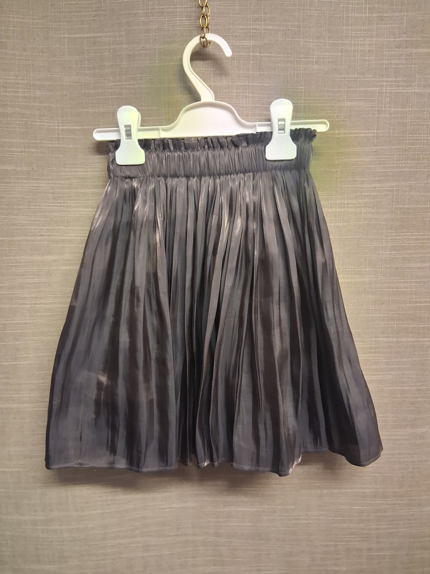 Next Girls Grey Pleated Satin Skirt Age 6 Years