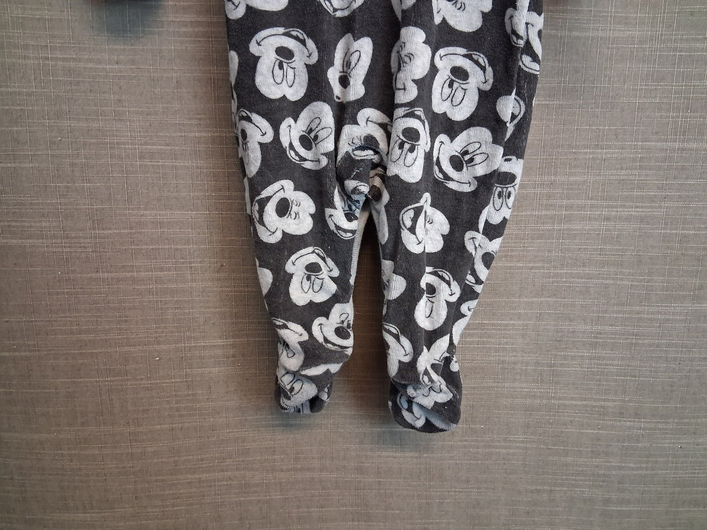 Disney Boys Grey Mickey Mouse Sleepsuit Romper Age 0-3 Months