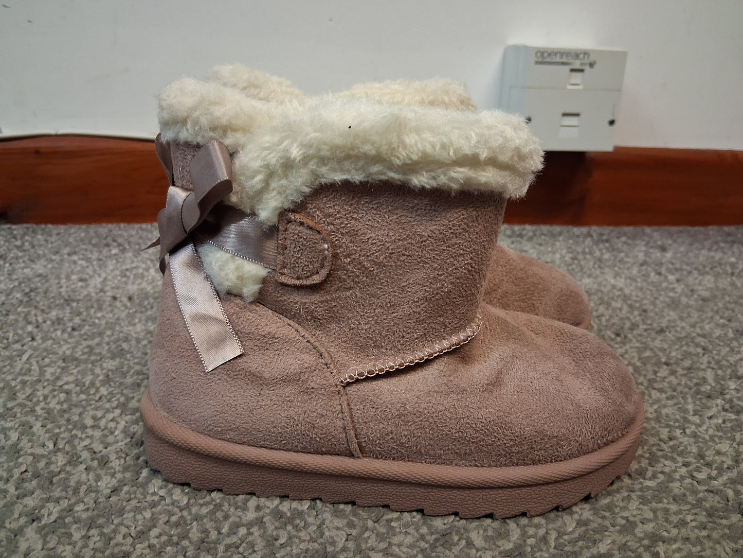 Primark Girls Pink Winter Ankle Boots Size 8/9