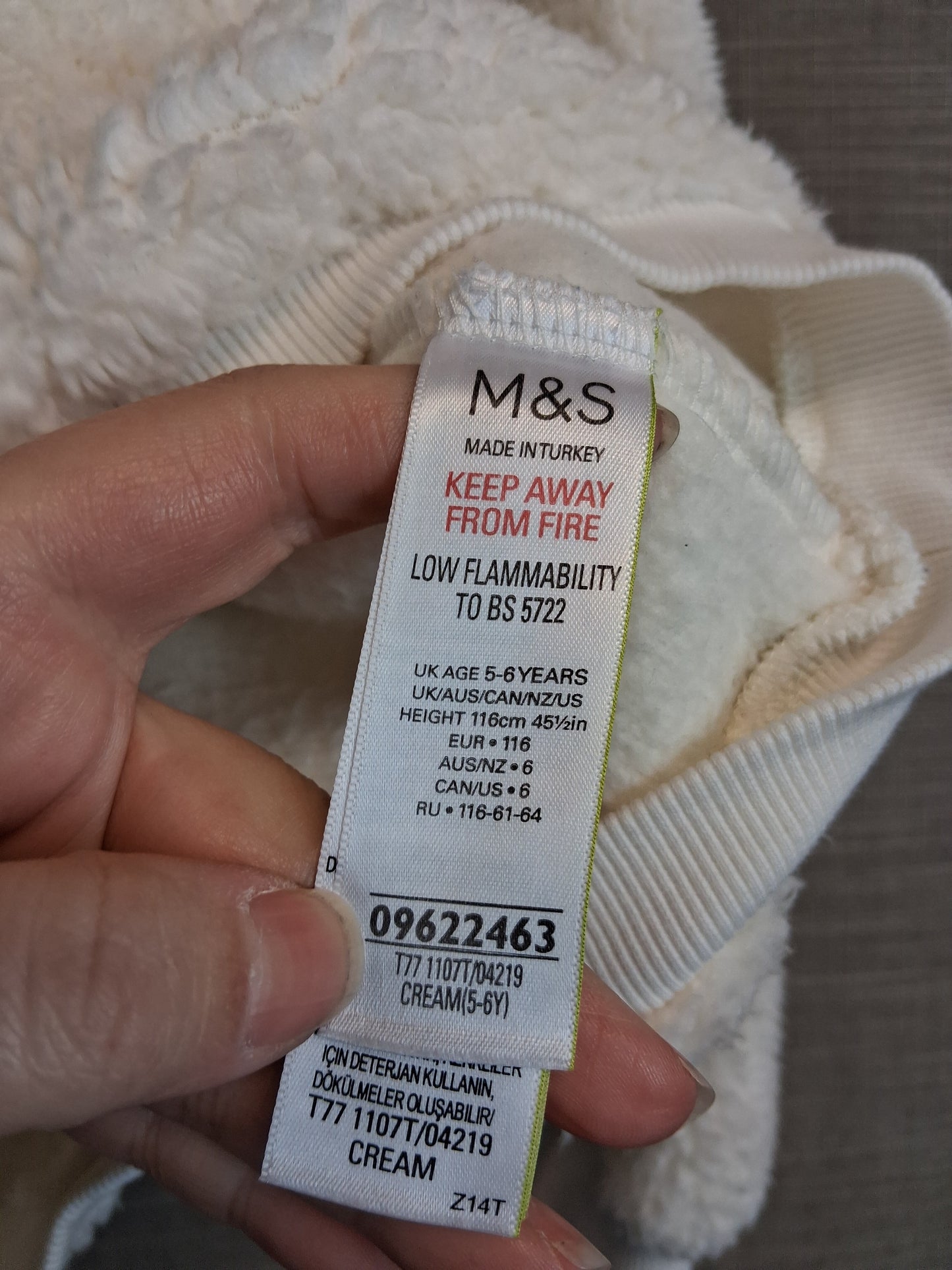 Marks & Spencer Girls Cream Plush Hoodie Age 5-6 Years