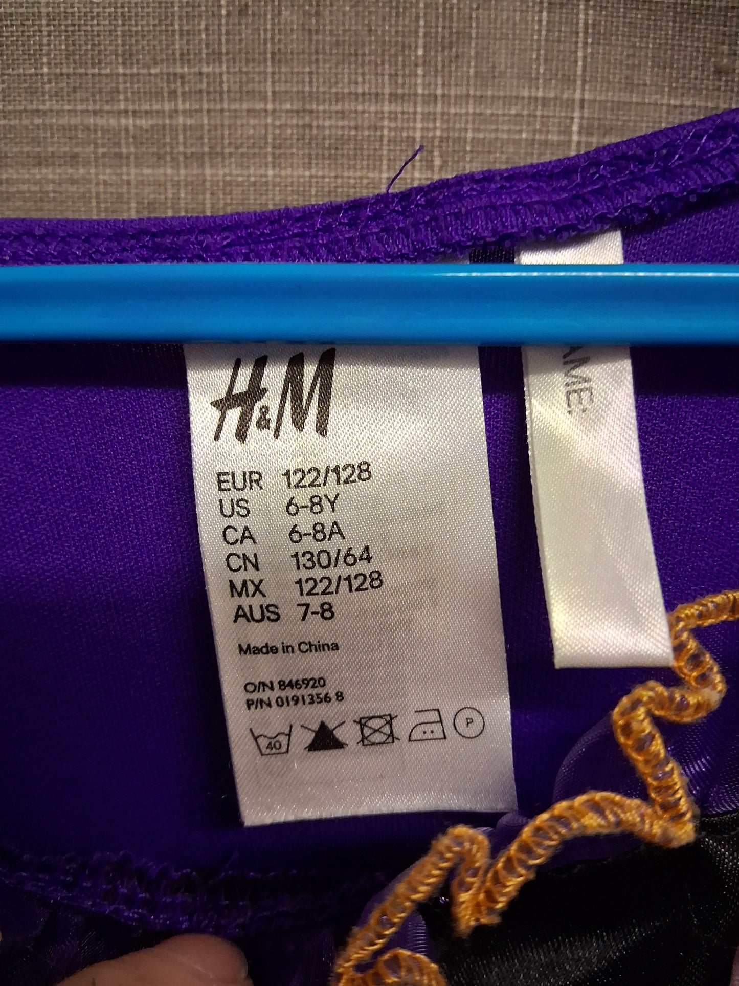 H&M Girls Halloween Witch Costume Purple and Black Age 6-8 Years