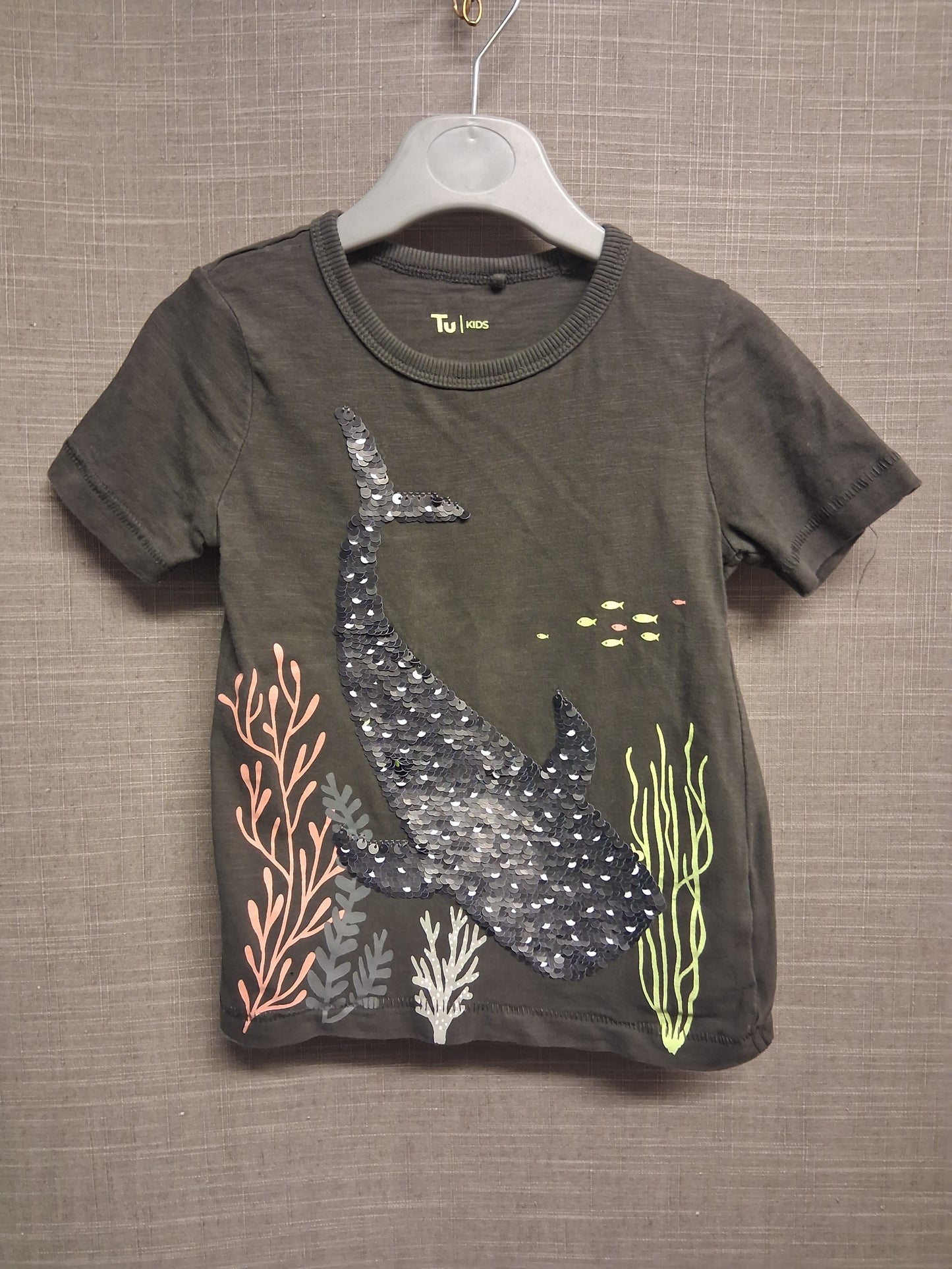 TU T-Shirt Boys Grey Shark 2 way Sequin Age 12-18 Months