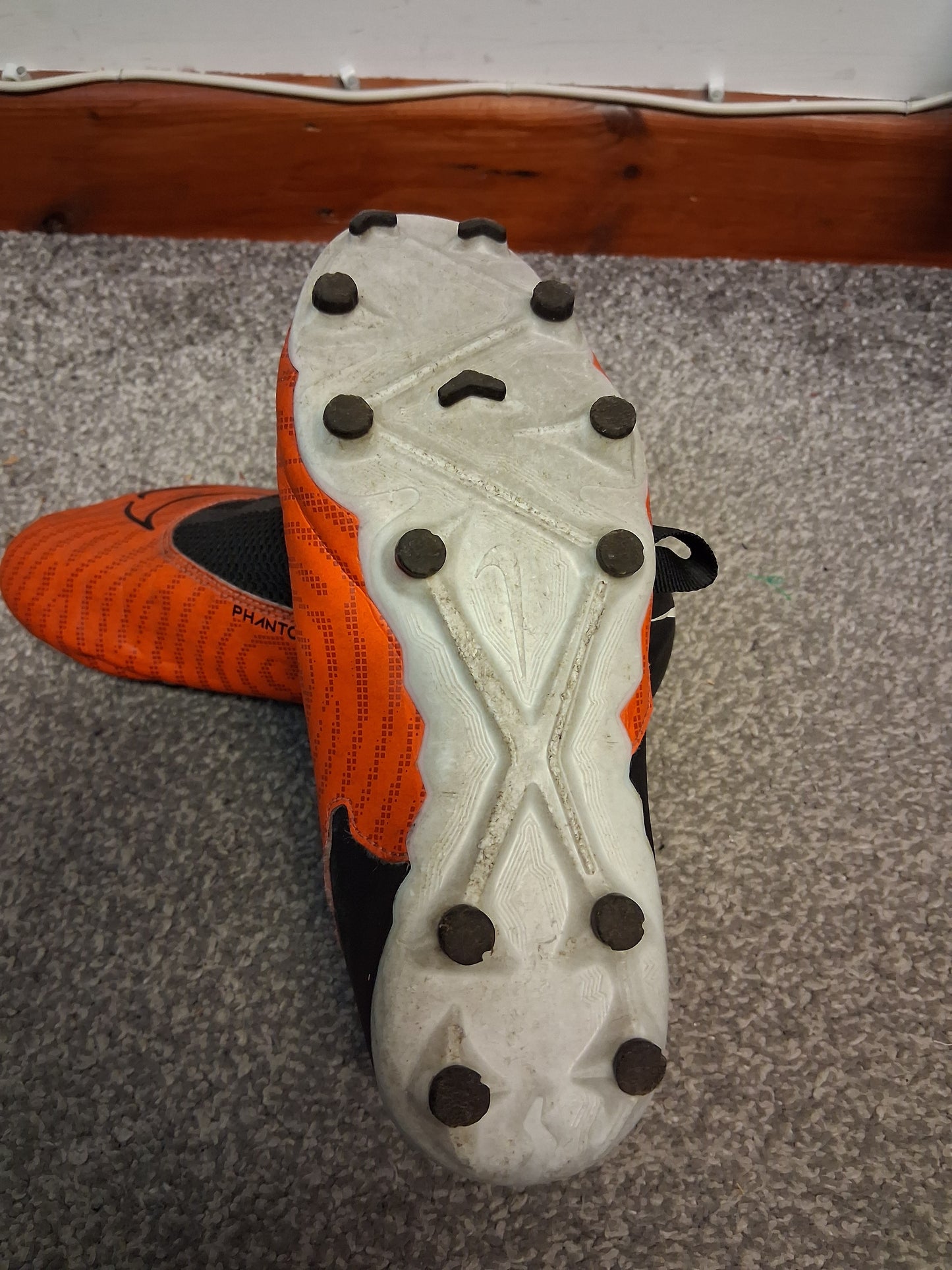 Nike Phantoms AstroTurf Football Boots Size Junior 3 Orange & Black