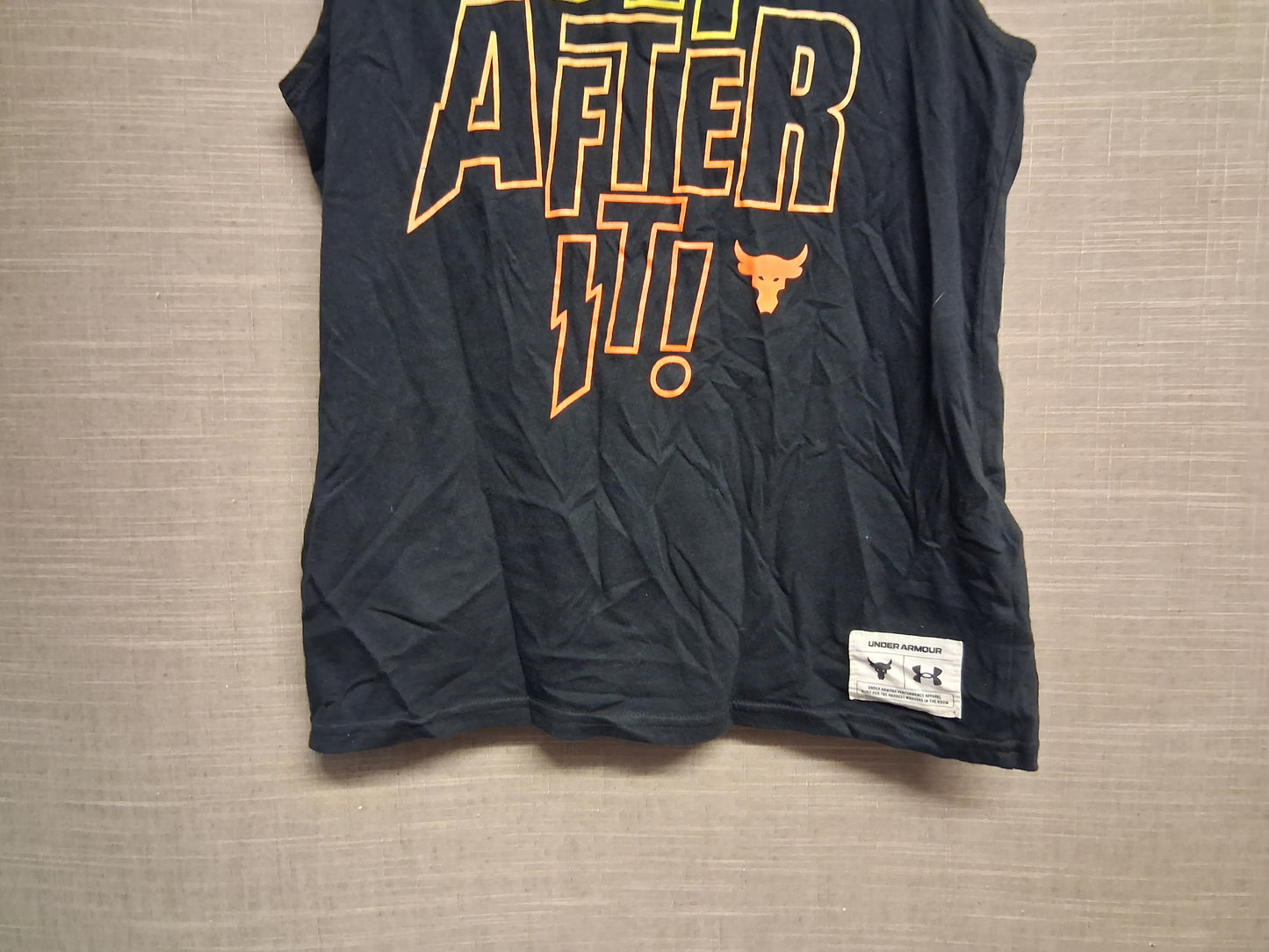 Under Armour Black Sleeveless Tank Vest Top Age Youth Medium  8-10 Years