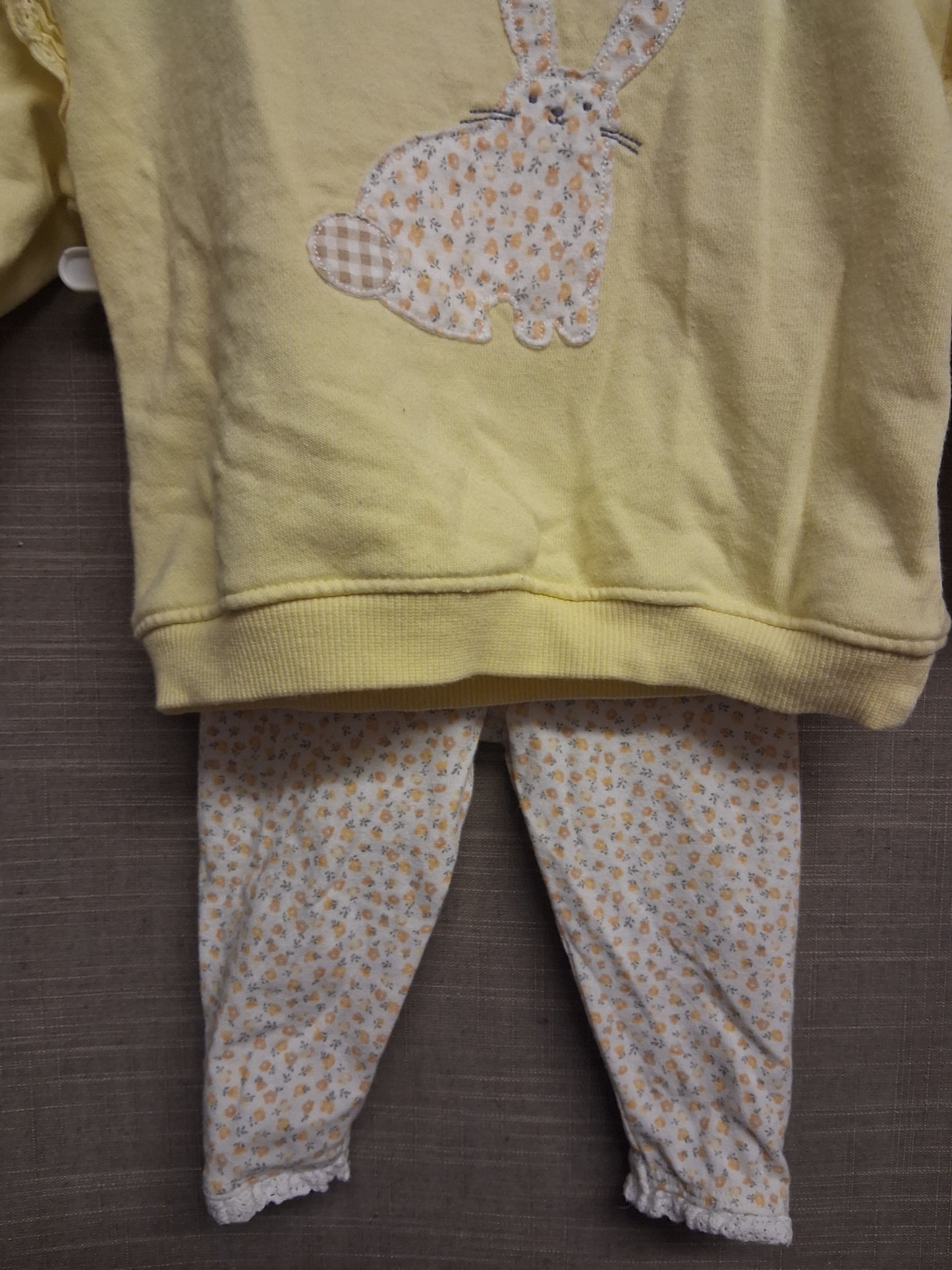 F&F Girls Yellow 2 Piece Outfit Sweater and Leggings Age 3-6 Months