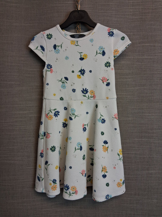 Primark Girls Cream Floral Short Sleeve Dress Age 6-7 Years